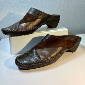 Strictly Comfort Brown Leather Slip-On Mules size 8M